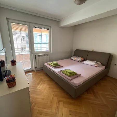 شقة Centar Luxory Apartmans *